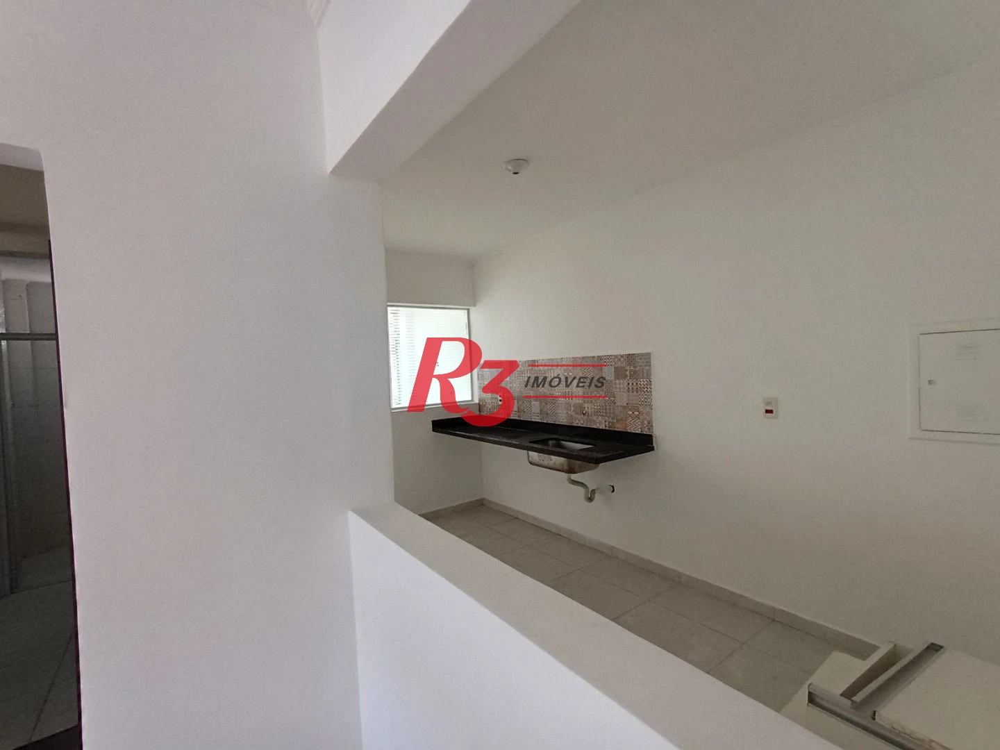Apartamento com 1 dormitório à venda, 77 m² por R$ 300.000,00 - Itararé - São Vicente/SP