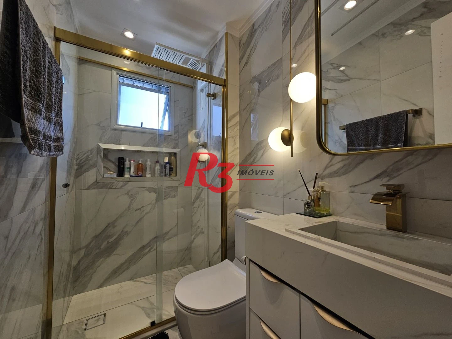 Apartamento com 3 dormitórios à venda, 128 m² por R$ 1.850.000,00 - Gonzaga - Santos/SP