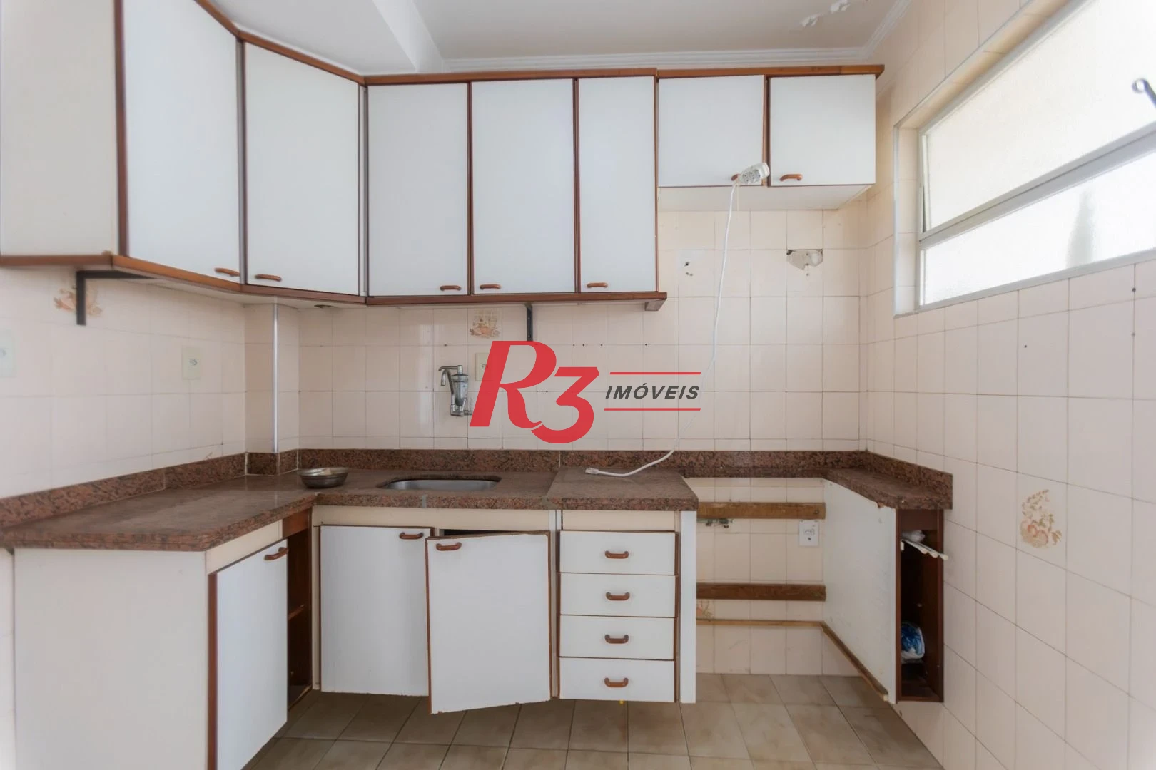 Apartamento com 3 dormitórios à venda, 97 m² por R$ 583.000,00 - Gonzaga - Santos/SP