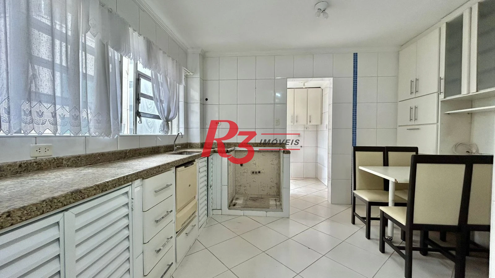 Apartamento com 3 dormitórios para alugar, 70 m² por R$ 5.200,00/mês - Ponta da Praia - Santos/SP