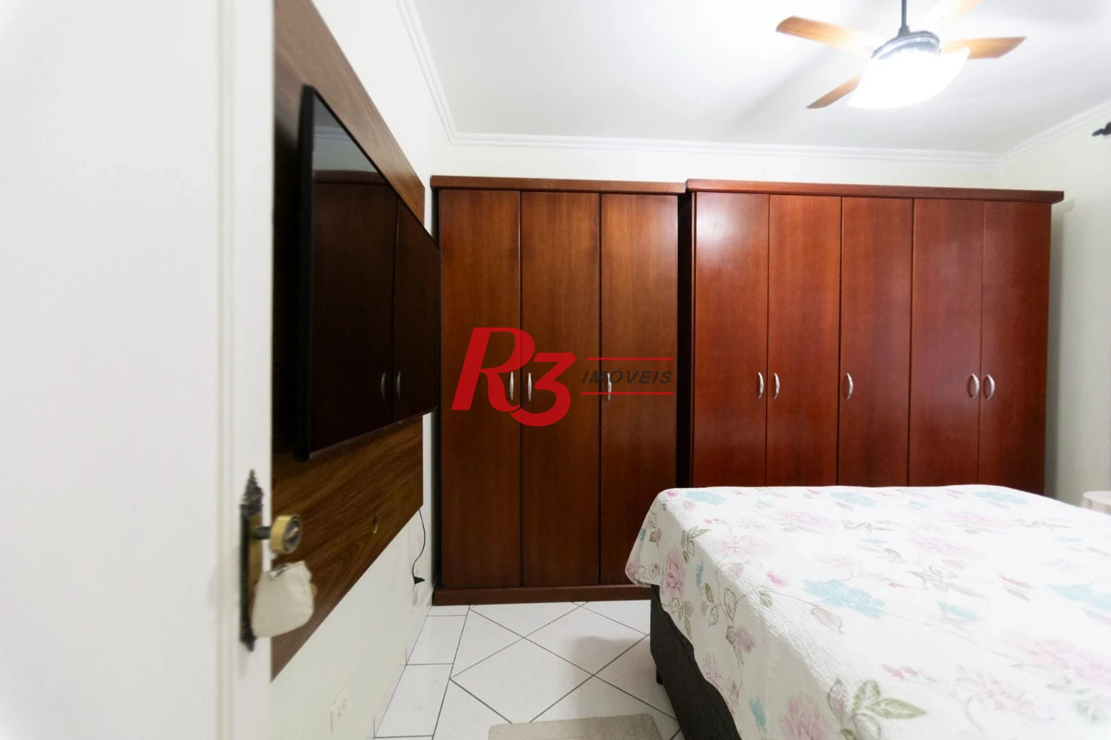 Apartamento com 2 dormitórios à venda, 80 m² por R$ 480.000,00 - Campo Grande - Santos/SP