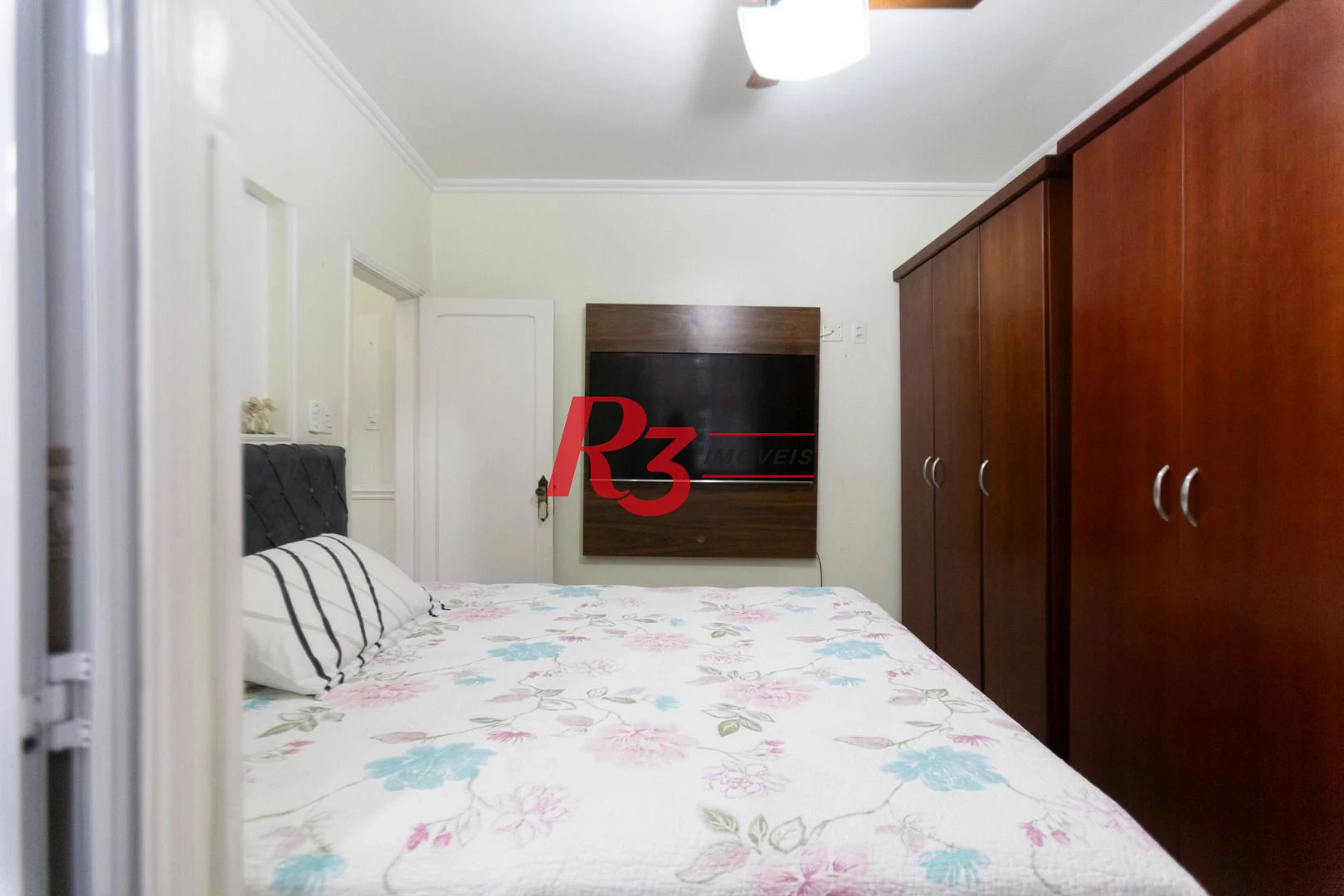 Apartamento com 2 dormitórios à venda, 80 m² por R$ 480.000,00 - Campo Grande - Santos/SP