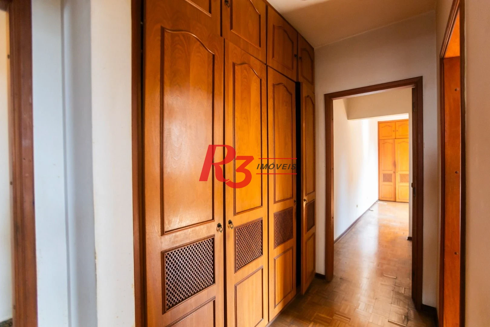 Apartamento com 3 dormitórios à venda, 188 m² por R$ 1.600.000,00 - Gonzaga - Santos/SP