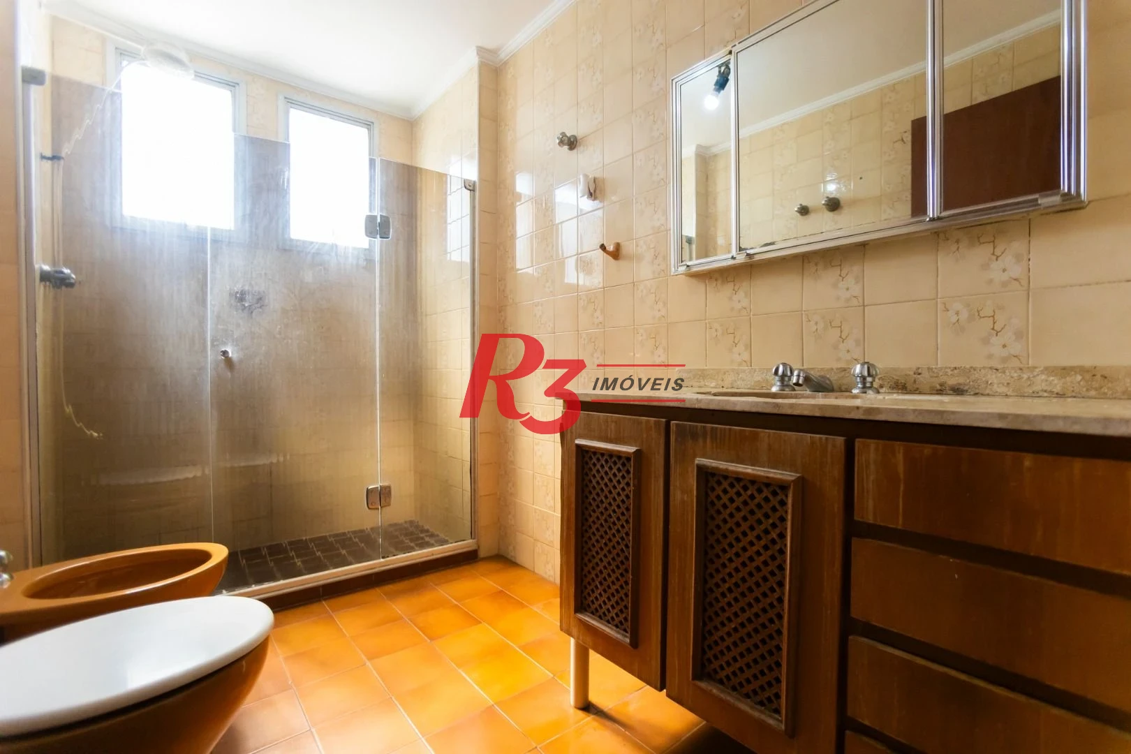 Apartamento com 3 dormitórios à venda, 188 m² por R$ 1.600.000,00 - Gonzaga - Santos/SP