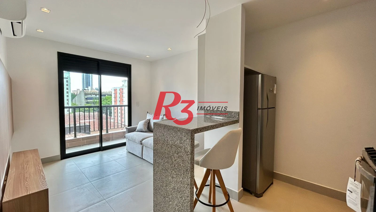 Apartamento com 1 dormitório para alugar, 47 m² por R$ 6.500,00/mês - Embaré - Santos/SP