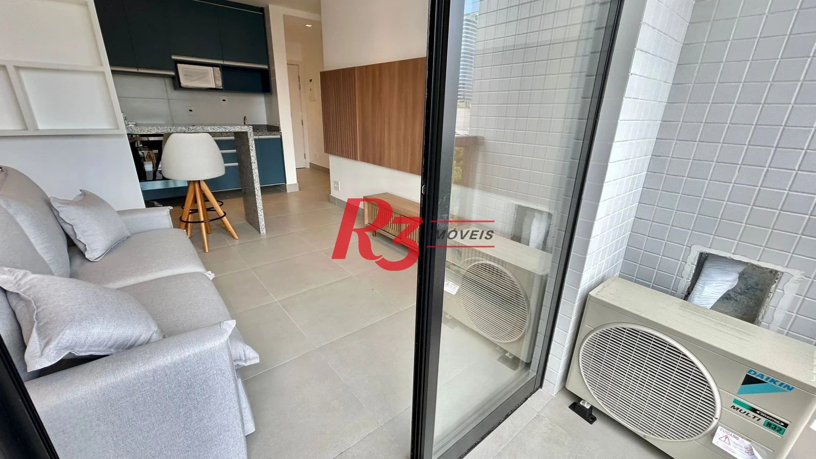 Apartamento com 1 dormitório para alugar, 47 m² por R$ 6.500,00/mês - Embaré - Santos/SP