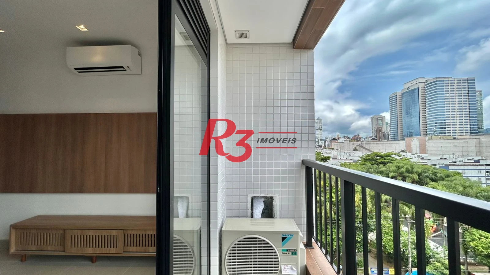 Apartamento com 1 dormitório para alugar, 47 m² por R$ 6.500,00/mês - Embaré - Santos/SP