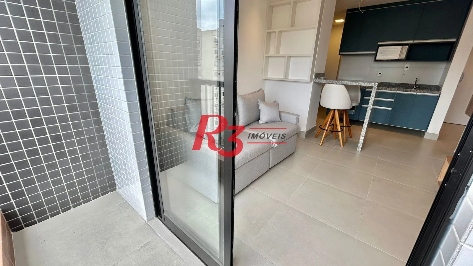 Apartamento com 1 dormitório para alugar, 47 m² por R$ 6.500,00/mês - Embaré - Santos/SP