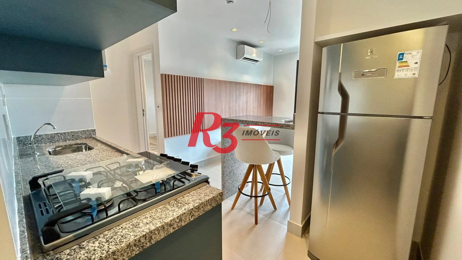 Apartamento com 1 dormitório para alugar, 47 m² por R$ 6.500,00/mês - Embaré - Santos/SP