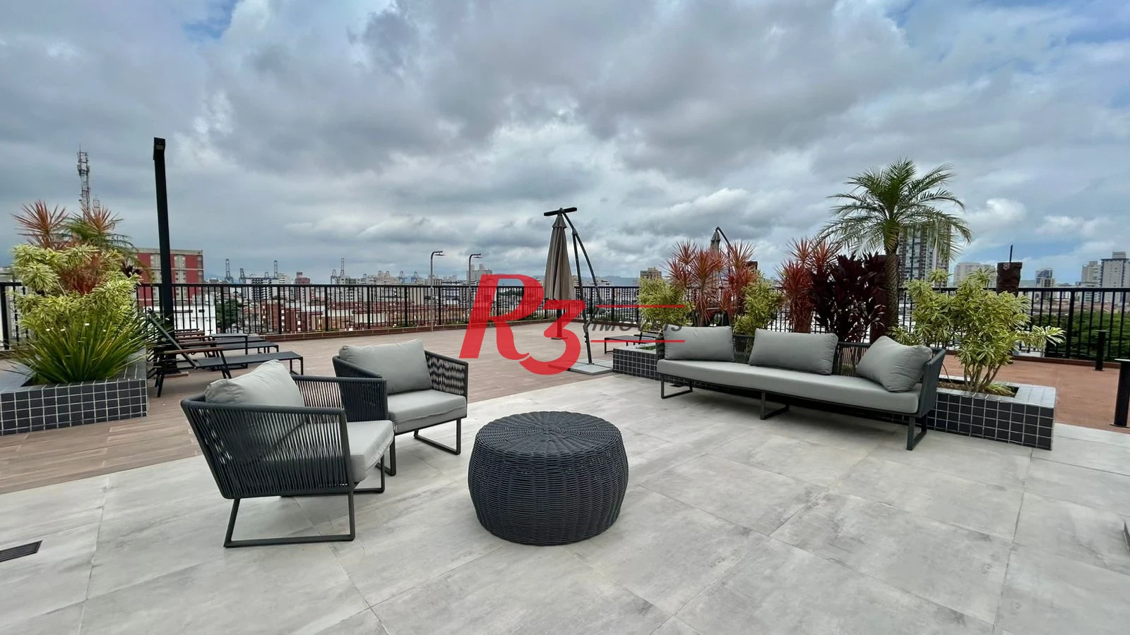 Apartamento com 1 dormitório para alugar, 47 m² por R$ 6.500,00/mês - Embaré - Santos/SP
