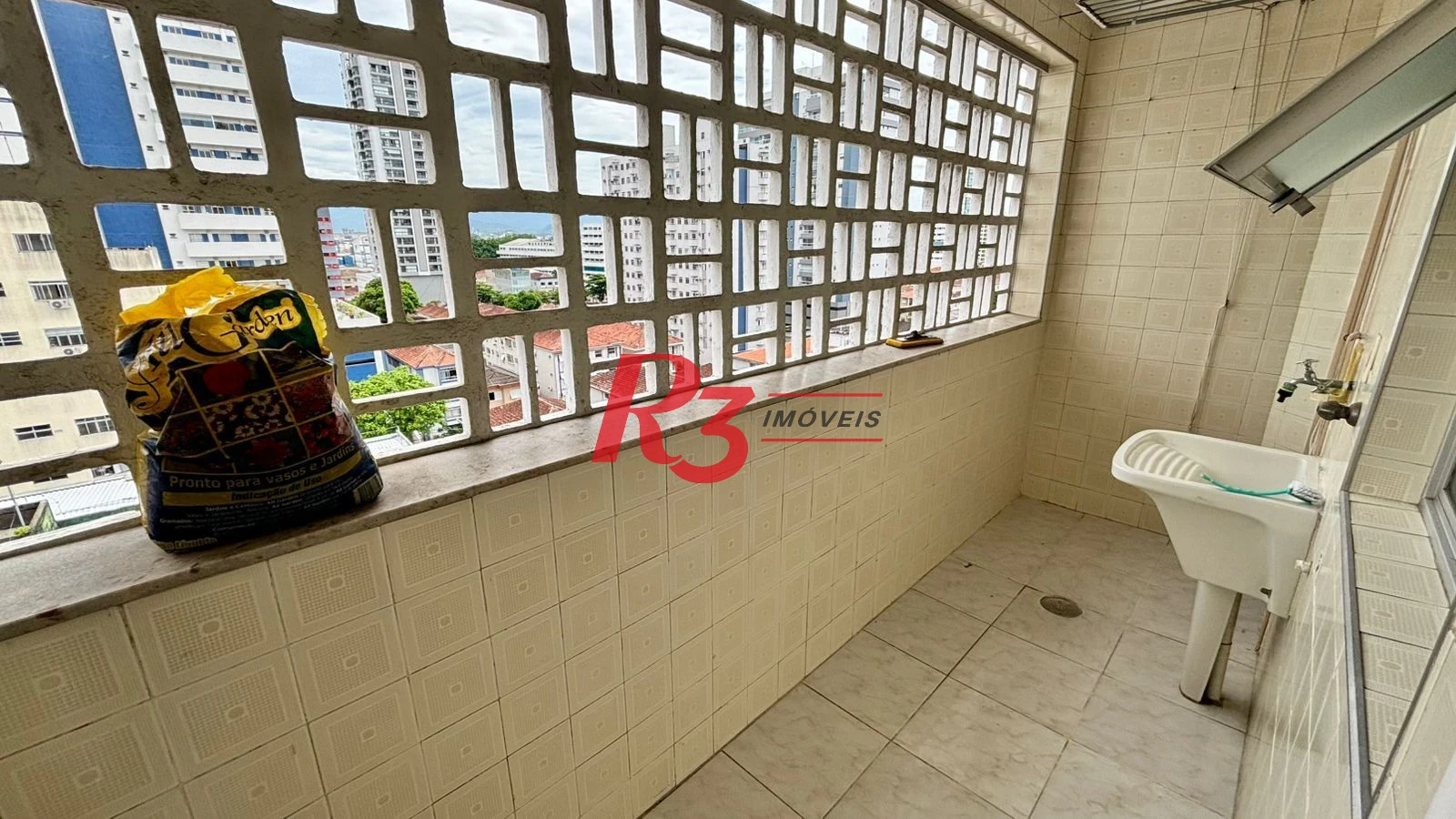 Apartamento com 1 dormitório à venda, 65 m² por R$ 410.000,00 - Boqueirão - Santos/SP