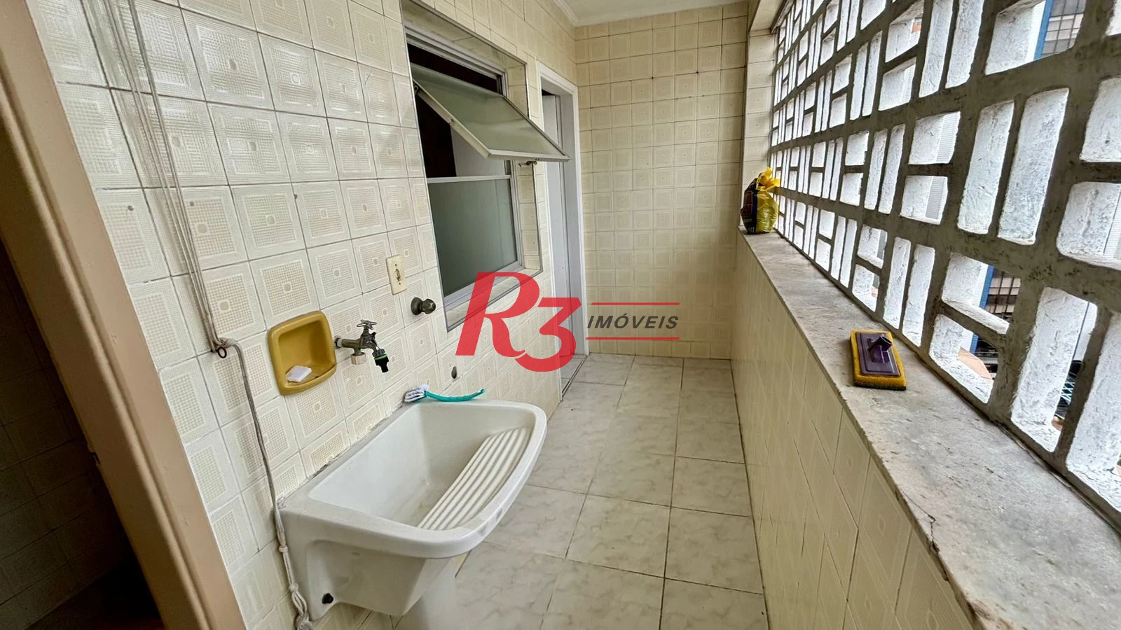 Apartamento com 1 dormitório à venda, 65 m² por R$ 410.000,00 - Boqueirão - Santos/SP