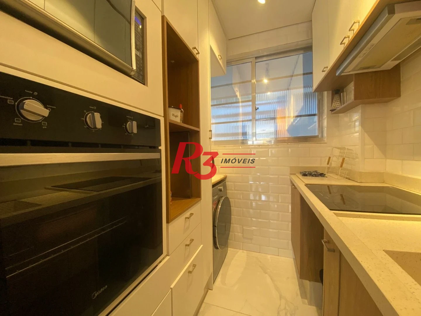 Apartamento com 2 dormitórios para alugar, 71 m² por R$ 5.500,01/mês - Pompéia - Santos/SP