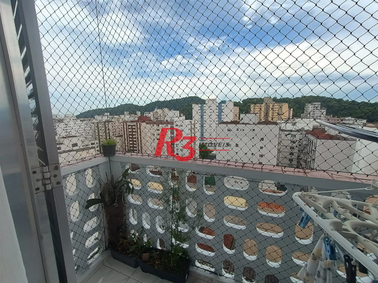 Apartamento com 3 dormitórios à venda, 110 m² por R$ 400.000,00 - Centro - São Vicente/SP