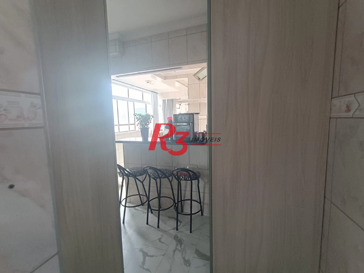 Apartamento com 3 dormitórios à venda, 110 m² por R$ 400.000,00 - Centro - São Vicente/SP