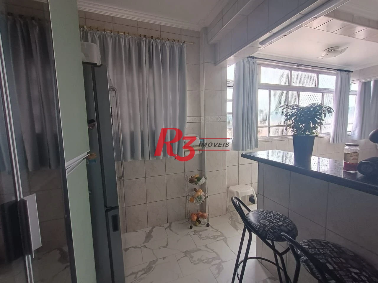 Apartamento com 3 dormitórios à venda, 110 m² por R$ 400.000,00 - Centro - São Vicente/SP
