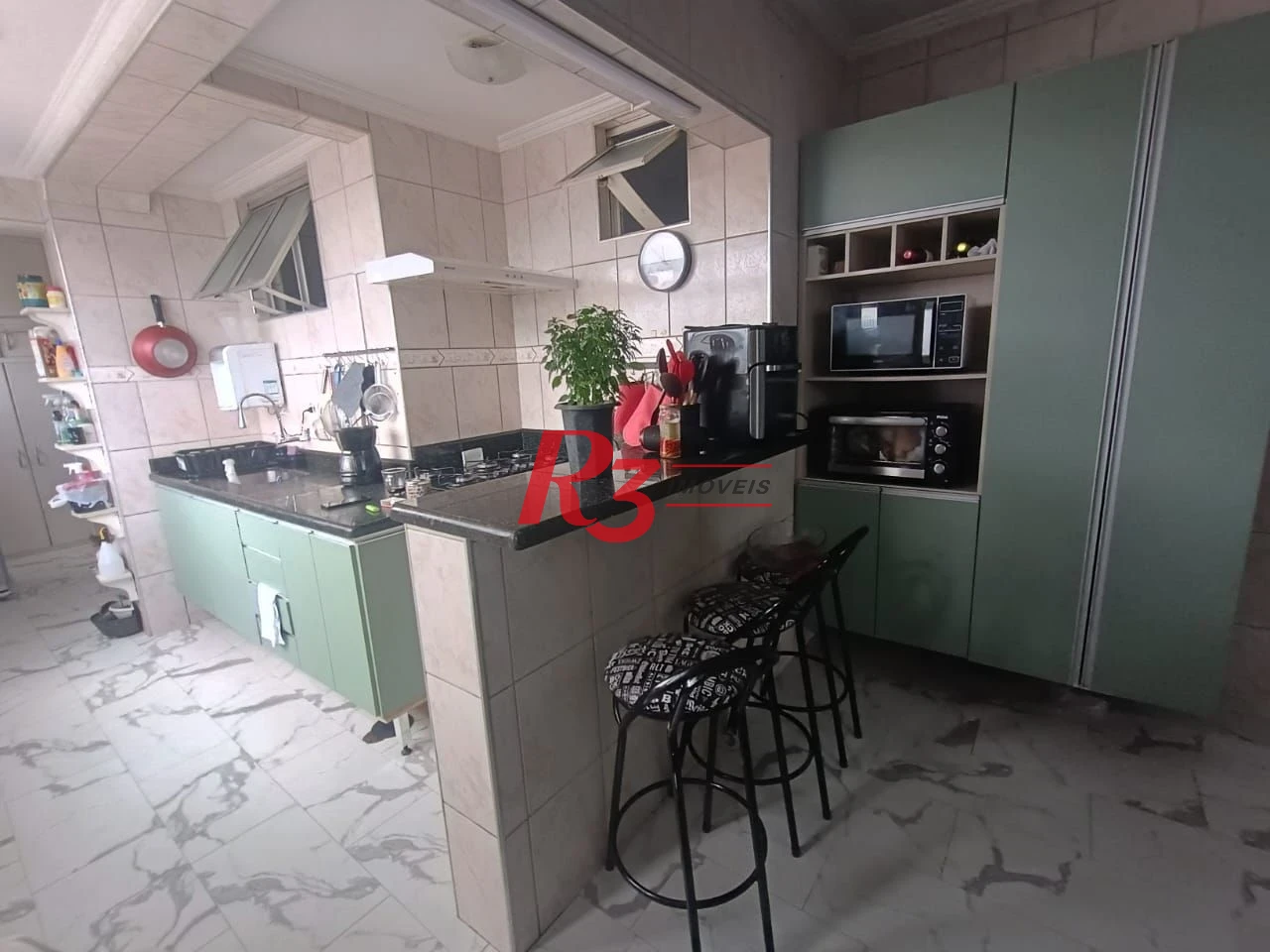 Apartamento com 3 dormitórios à venda, 110 m² por R$ 400.000,00 - Centro - São Vicente/SP