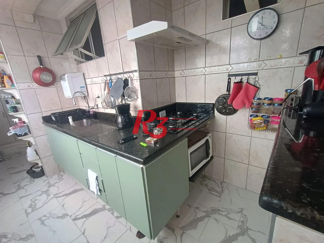 Apartamento com 3 dormitórios à venda, 110 m² por R$ 400.000,00 - Centro - São Vicente/SP