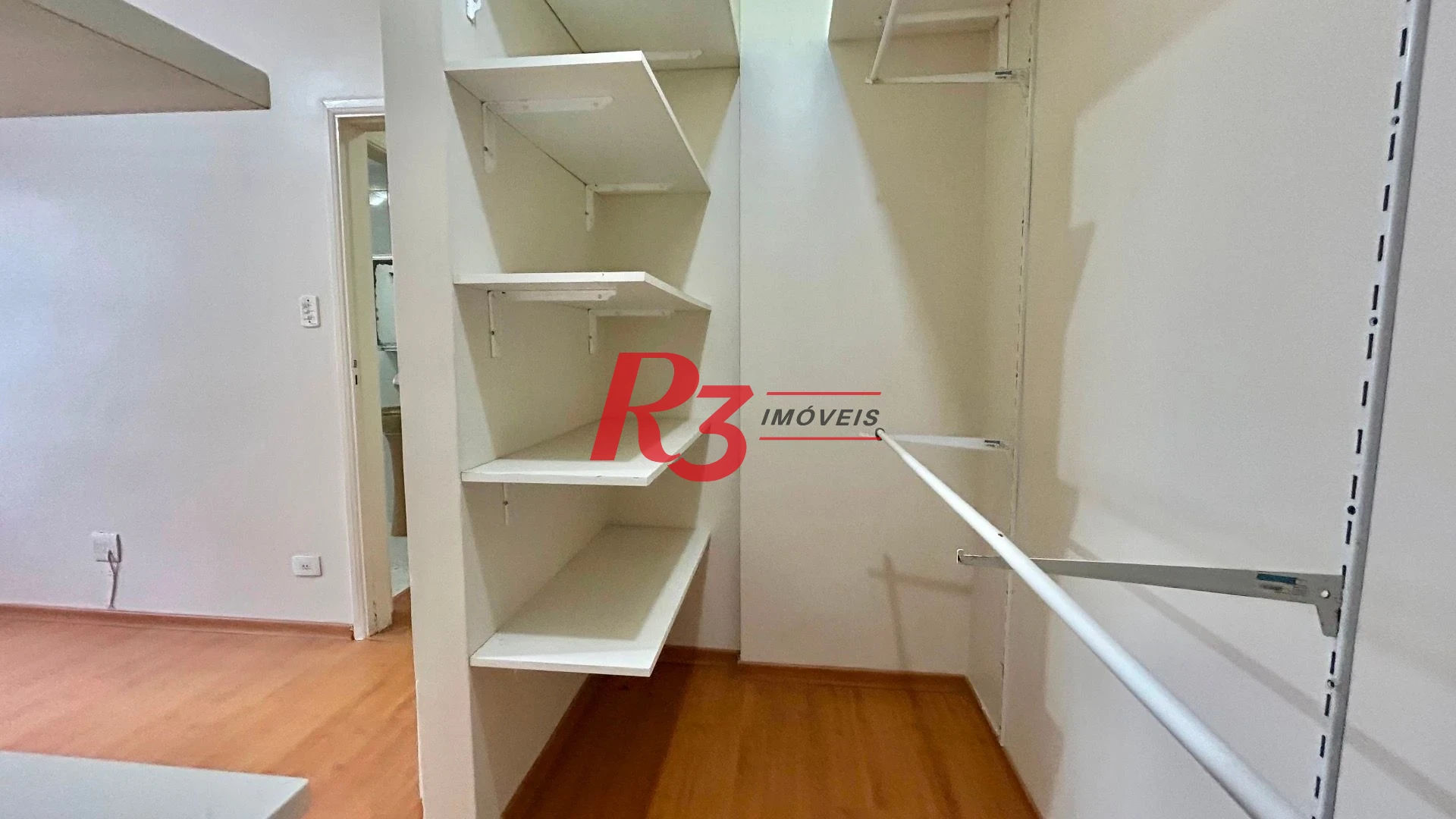 Apartamento com 2 dormitórios à venda, 106 m² por R$ 750.000,00 - Ponta da Praia - Santos/SP