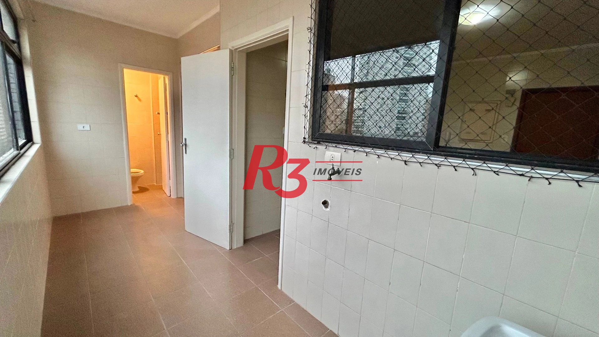 Apartamento com 2 dormitórios à venda, 106 m² por R$ 750.000,00 - Ponta da Praia - Santos/SP