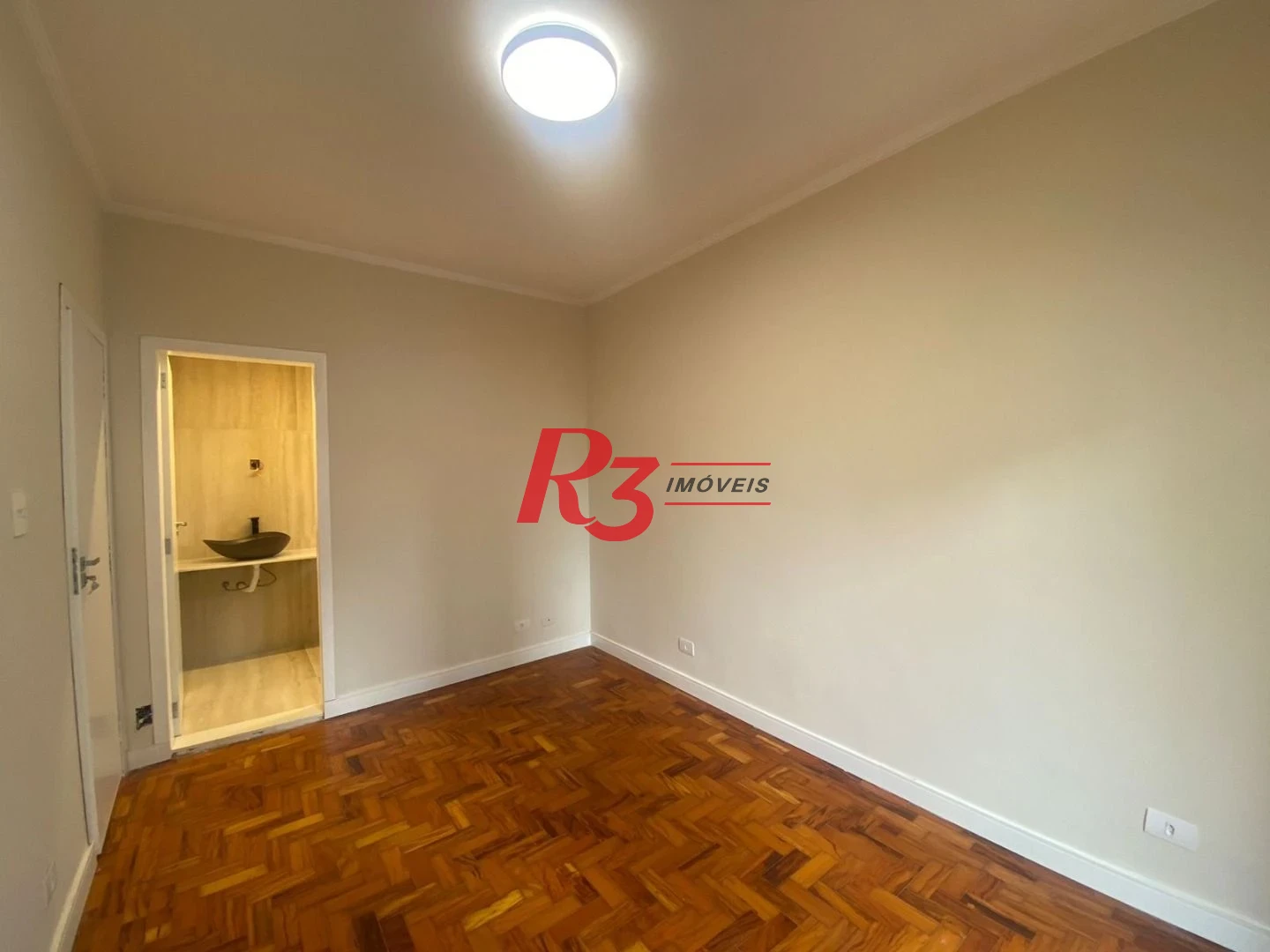 Apartamento com 3 dormitórios à venda, 123 m² por R$ 870.000,00 - Gonzaga - Santos/SP