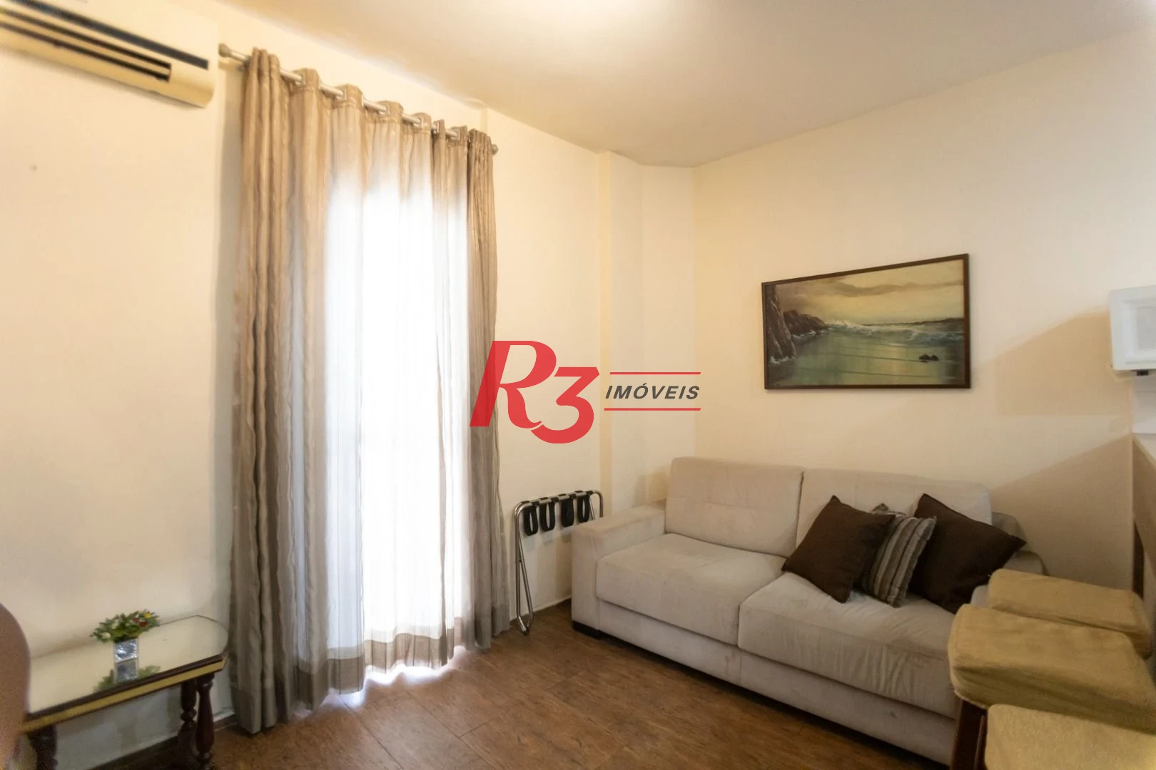 Flat com 1 dormitório à venda, 50 m² por R$ 300.000,00 - Gonzaga - Santos/SP