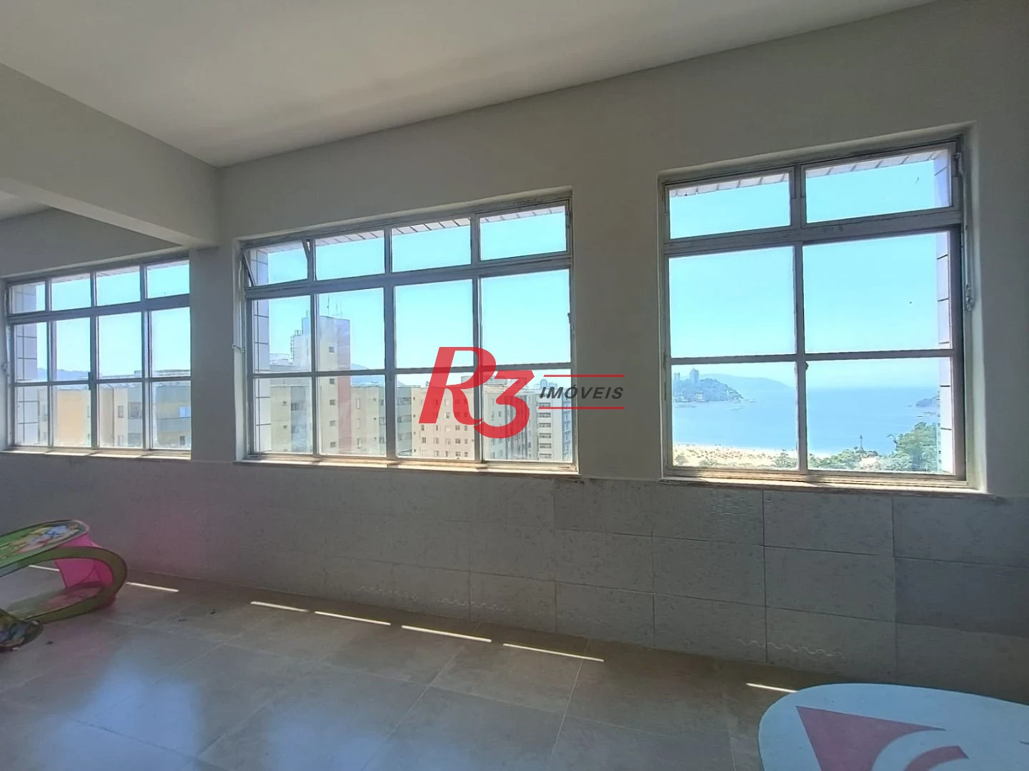 Apartamento com 3 dormitórios à venda, 120 m² por R$ 354.000,00 - Centro - São Vicente/SP