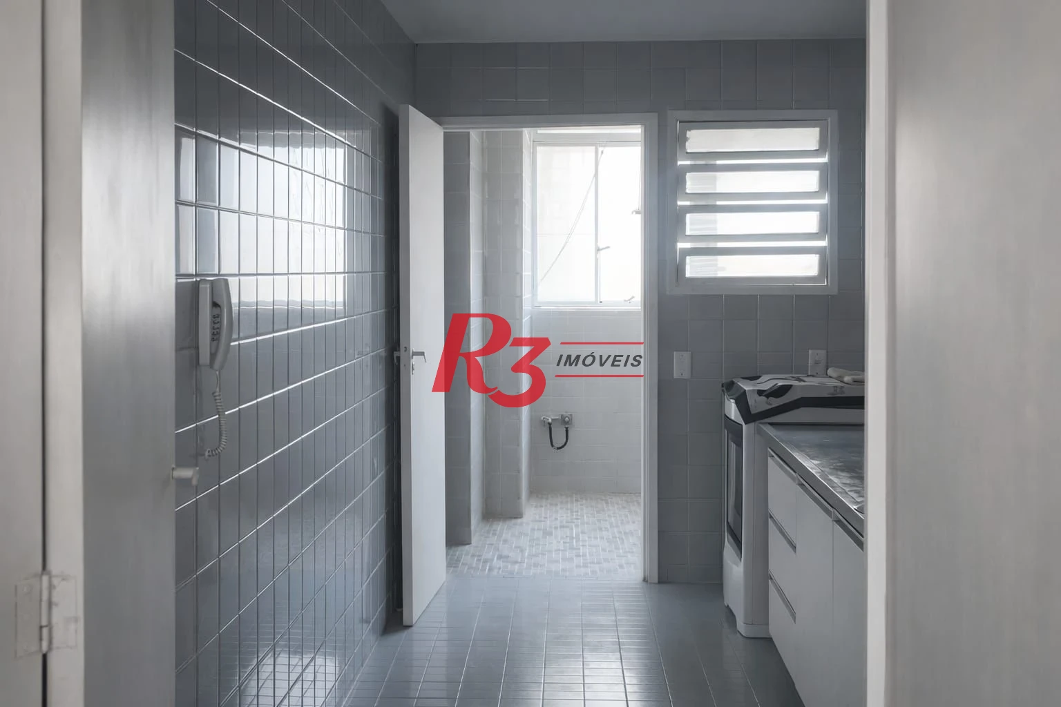 Apartamento com 3 dormitórios à venda, 110 m² por R$ 560.000,00 - José Menino - Santos/SP