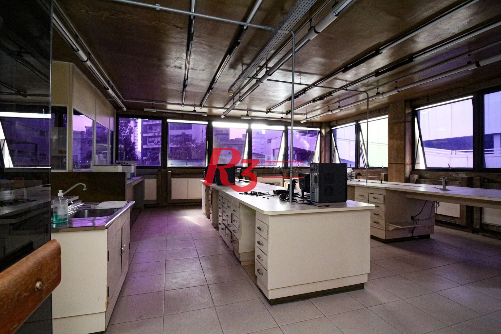 Sala para alugar, 100 m² por R$ 4.500,02/mês - Gonzaga - Santos/SP