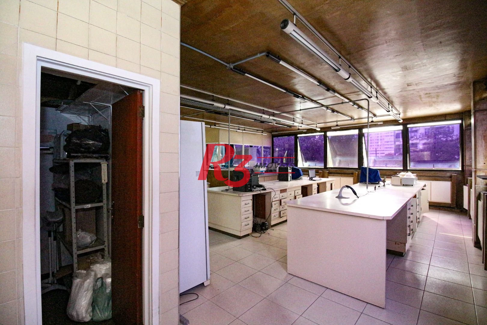 Sala para alugar, 100 m² por R$ 4.500,02/mês - Gonzaga - Santos/SP