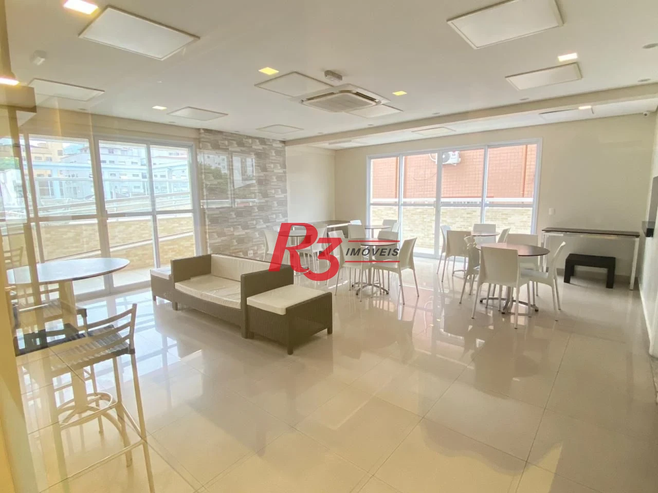 Apartamento com 2 dormitórios para alugar, 58 m² por R$ 4.900,00/mês - José Menino - Santos/SP