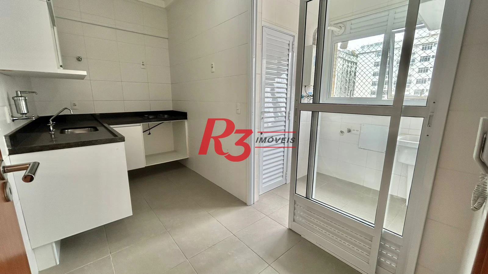 Apartamento com 2 dormitórios para alugar, 58 m² por R$ 4.900,00/mês - José Menino - Santos/SP