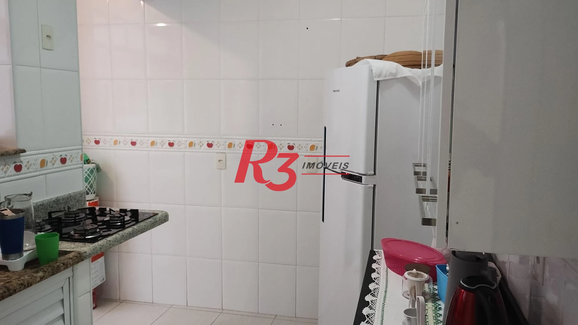 Apartamento com 2 dormitórios à venda, 68 m² por R$ 400.000,00 - Gonzaga - Santos/SP