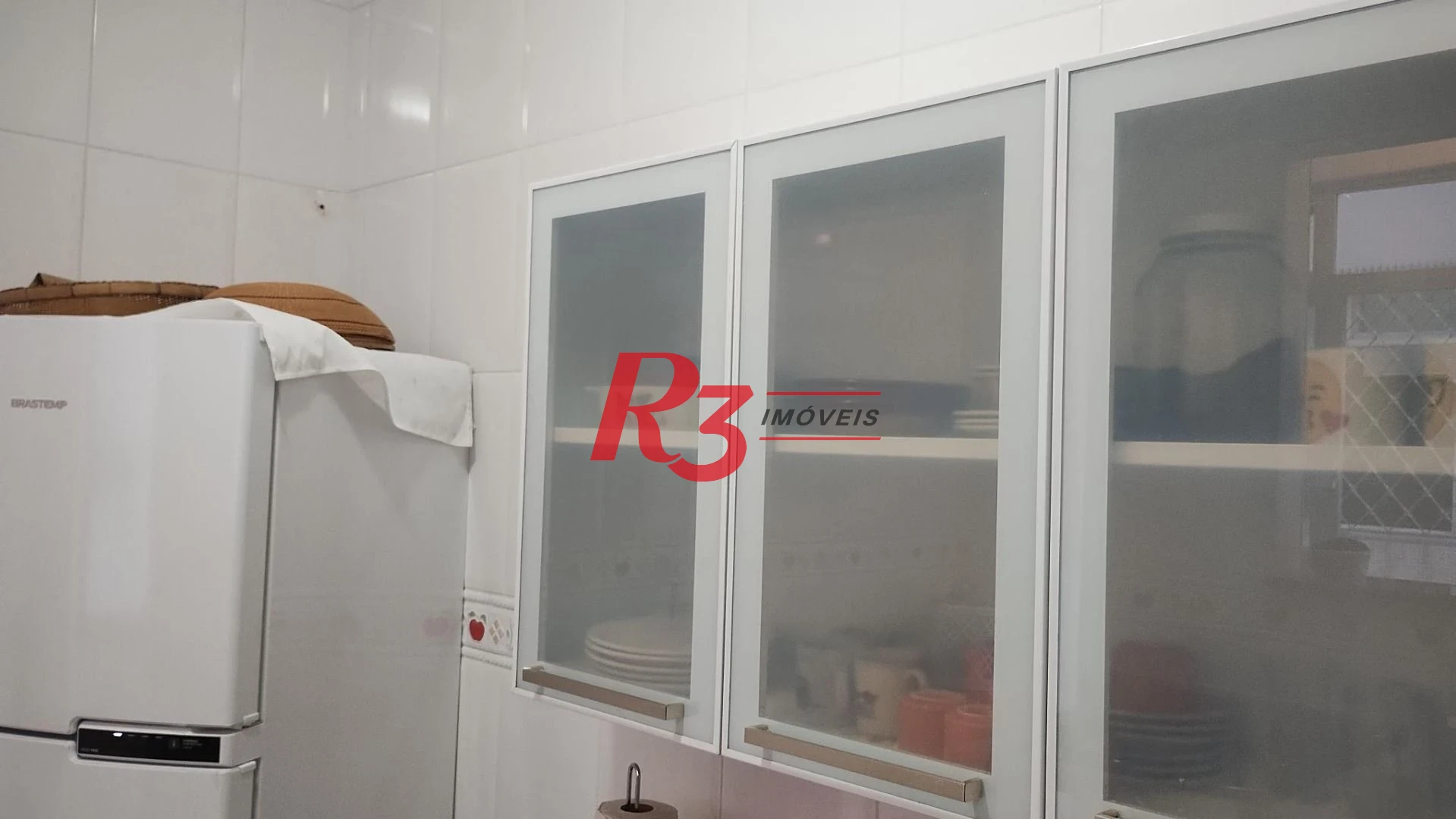 Apartamento com 2 dormitórios à venda, 68 m² por R$ 400.000,00 - Gonzaga - Santos/SP