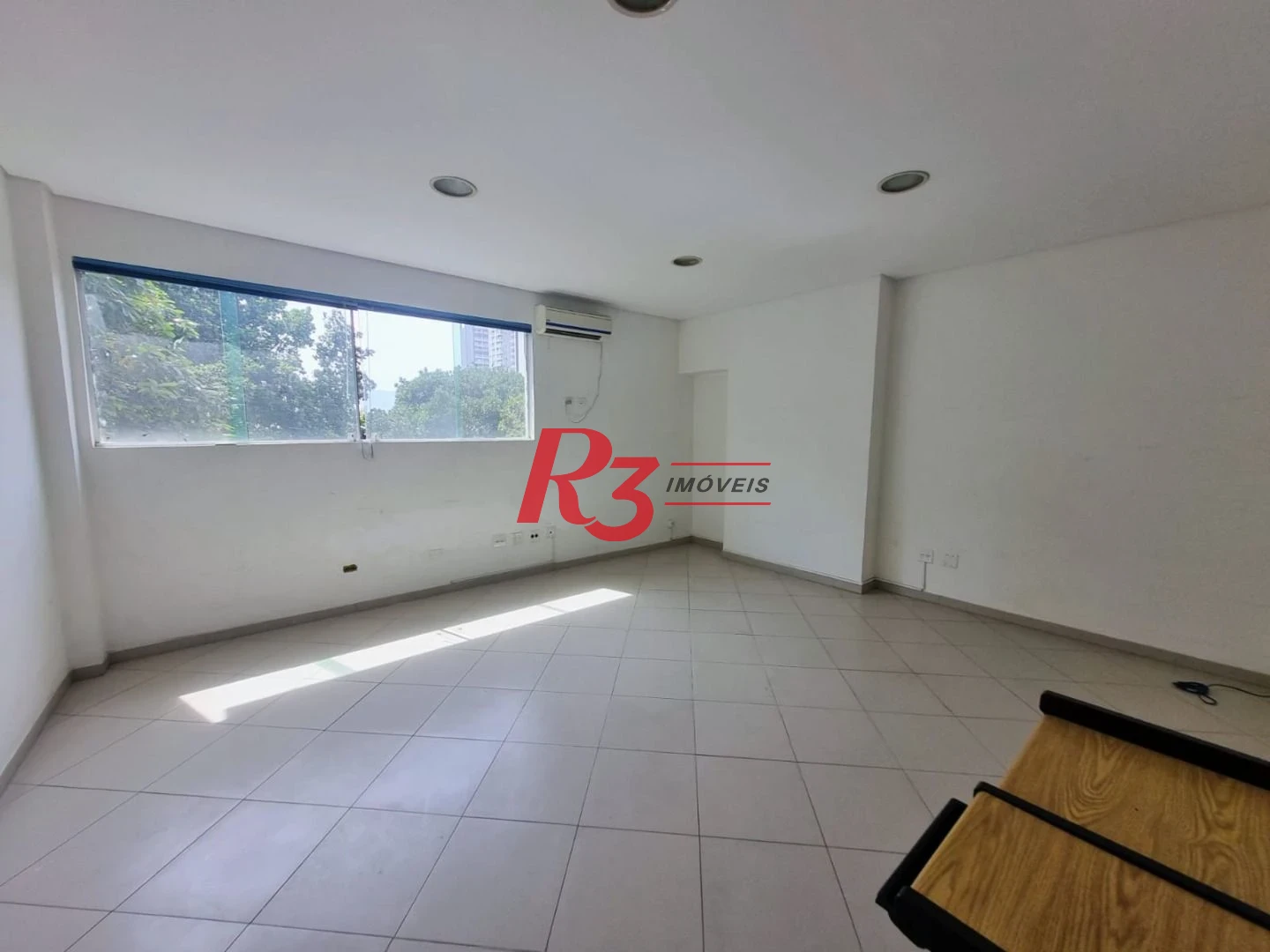 Sala para alugar, 25 m² por R$ 3.000,02/mês - Vila Matias - Santos/SP
