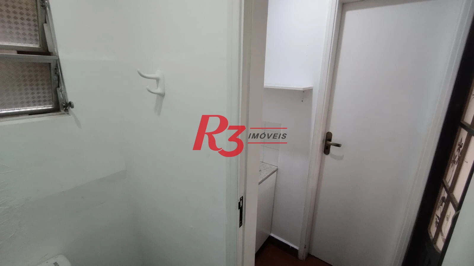 Sala, 47 m² - venda por R$ 280.000,00 ou aluguel por R$ 3.000,00/mês - Centro - São Vicente/SP