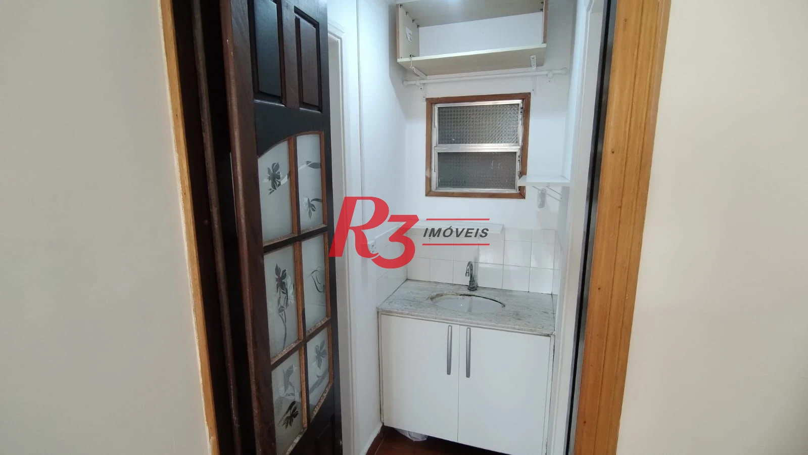 Sala, 47 m² - venda por R$ 280.000,00 ou aluguel por R$ 3.000,00/mês - Centro - São Vicente/SP