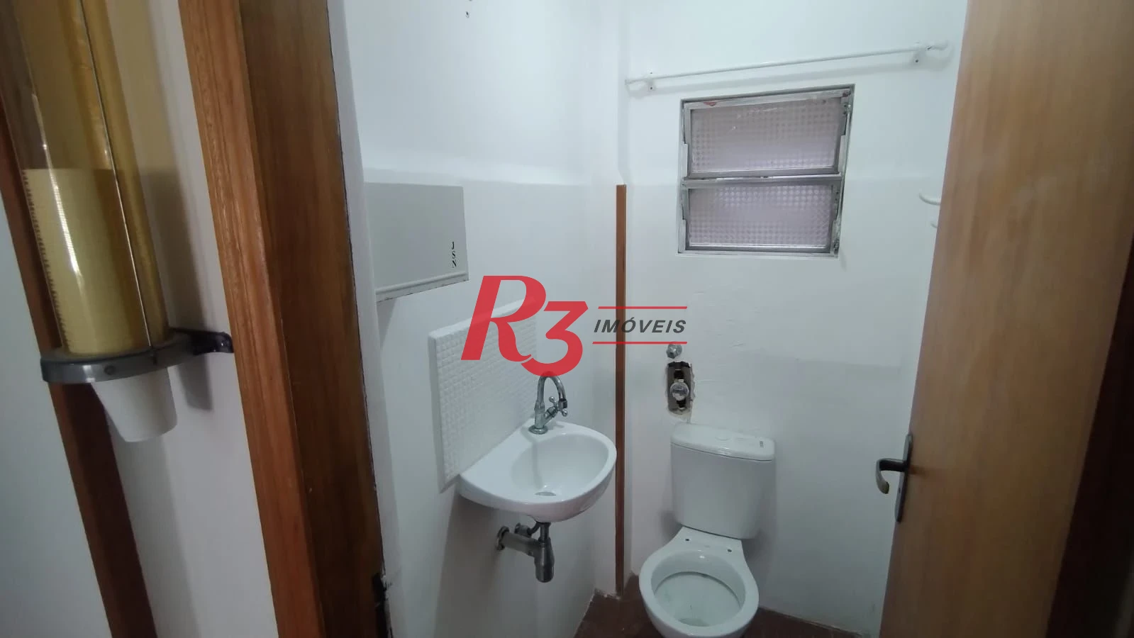 Sala, 47 m² - venda por R$ 280.000,00 ou aluguel por R$ 3.000,00/mês - Centro - São Vicente/SP