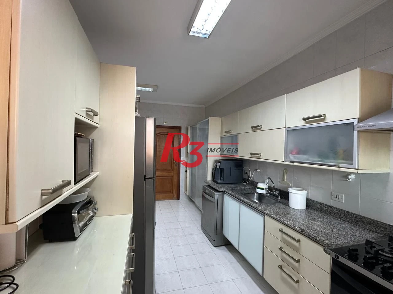 Apartamento com 3 dormitórios à venda, 141 m² por R$ 1.750.000,00 - Gonzaga - Santos/SP