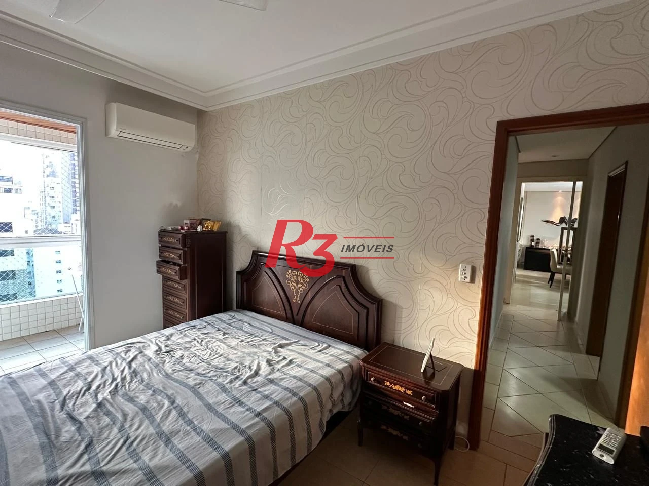 Apartamento com 3 dormitórios à venda, 141 m² por R$ 1.750.000,00 - Gonzaga - Santos/SP