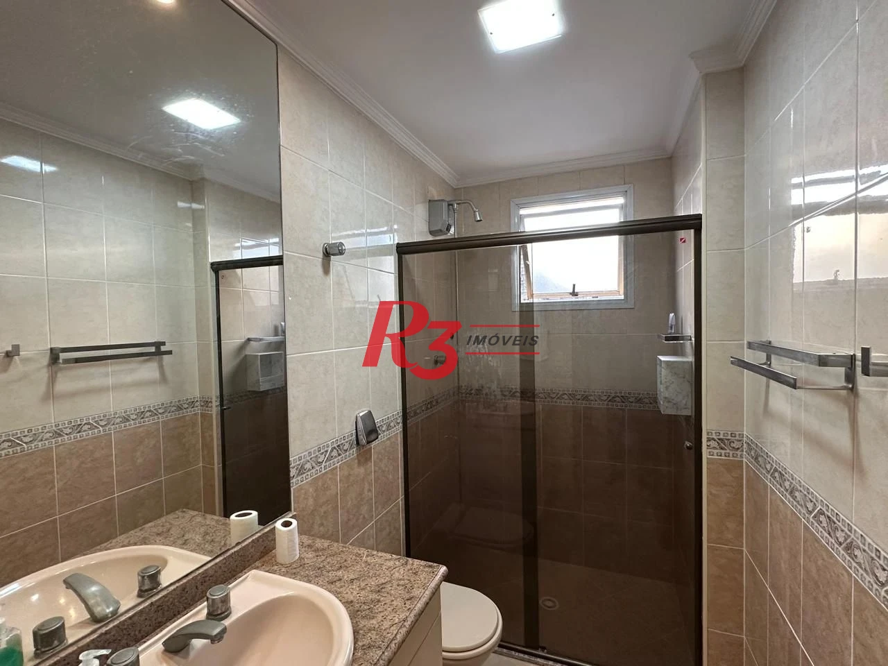 Apartamento com 3 dormitórios à venda, 141 m² por R$ 1.750.000,00 - Gonzaga - Santos/SP