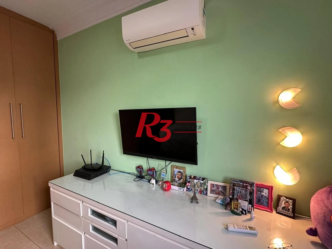 Apartamento com 3 dormitórios à venda, 141 m² por R$ 1.750.000,00 - Gonzaga - Santos/SP