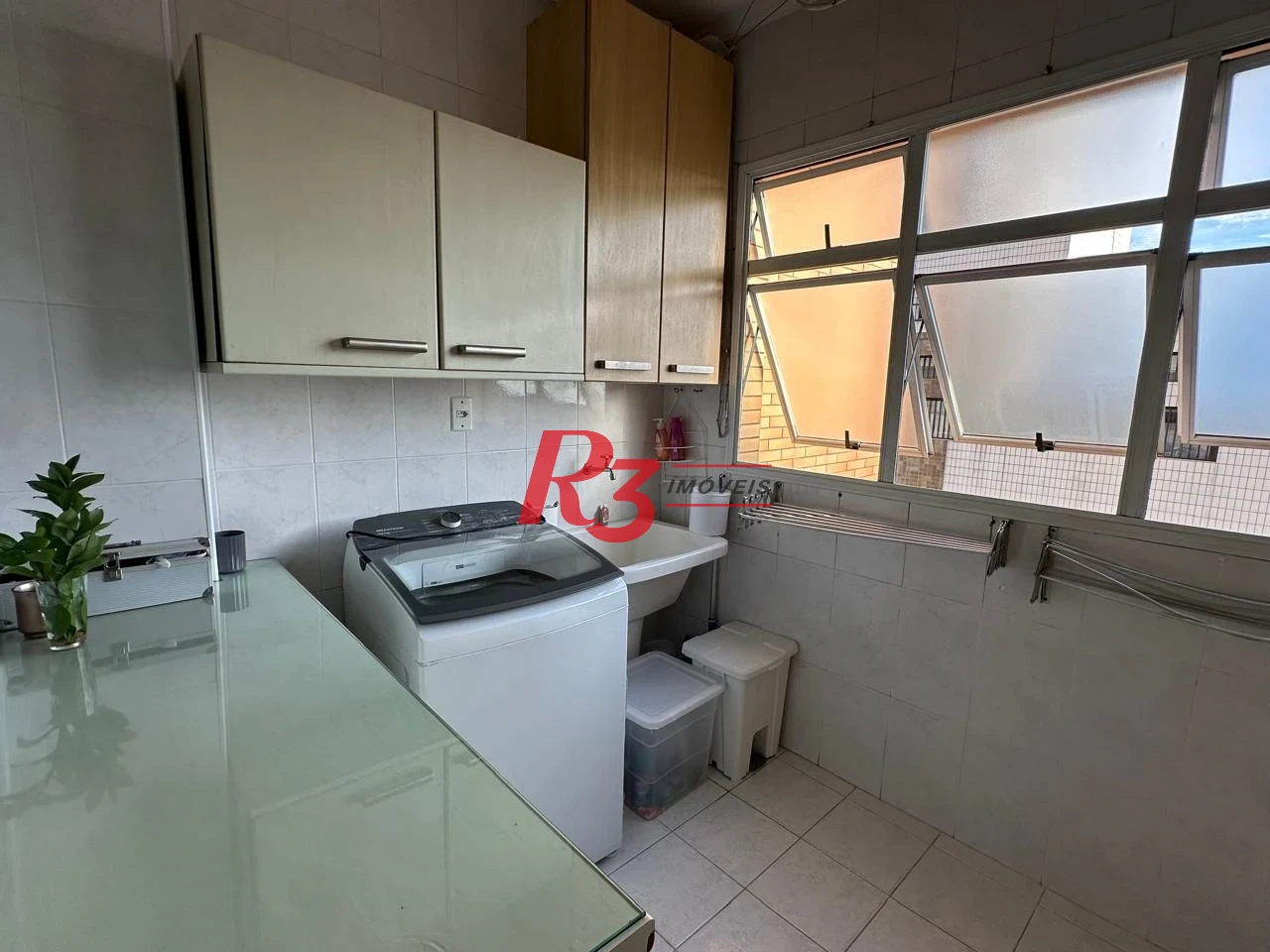 Apartamento com 3 dormitórios à venda, 141 m² por R$ 1.750.000,00 - Gonzaga - Santos/SP