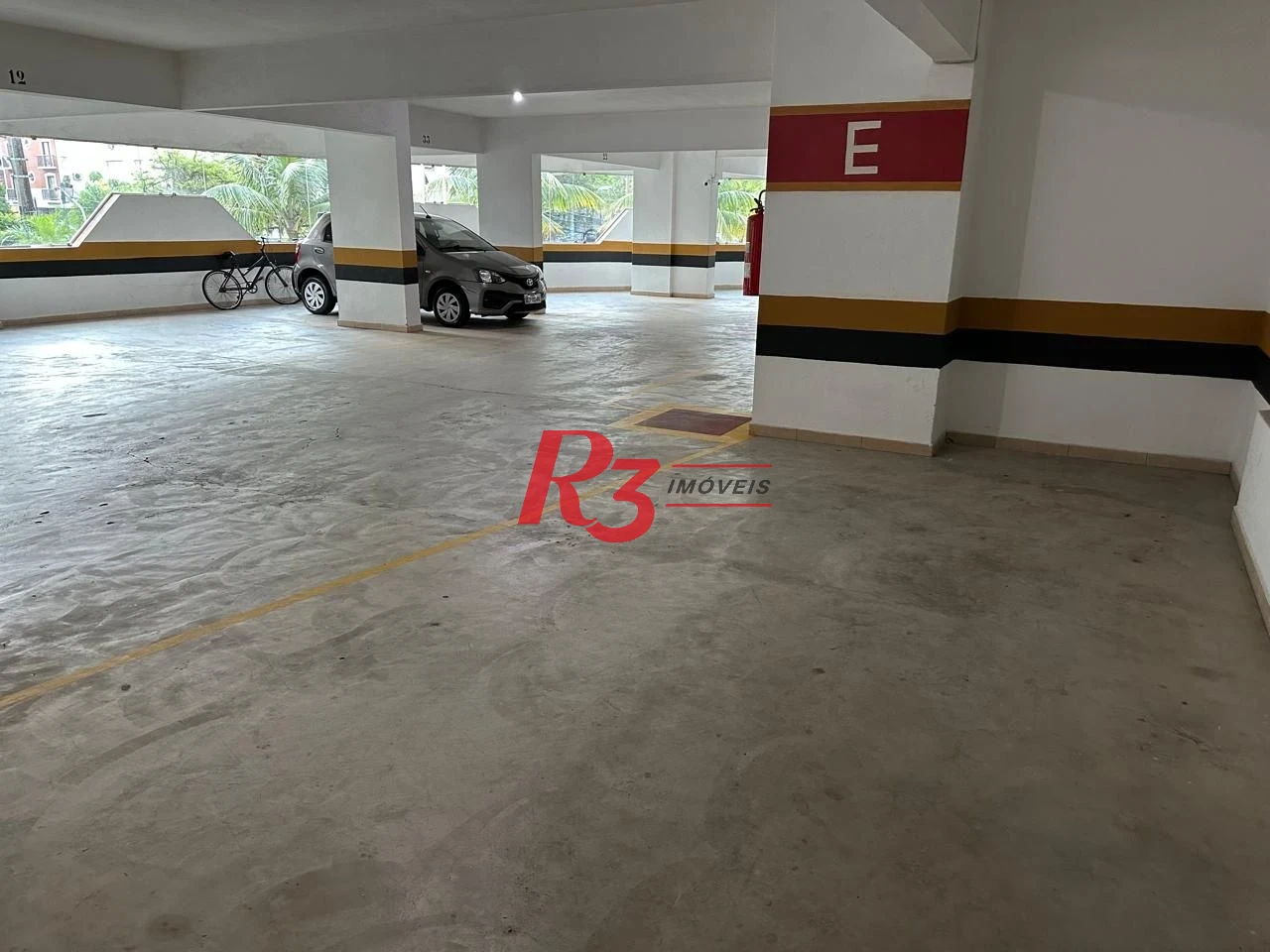 Apartamento com 3 dormitórios à venda, 141 m² por R$ 1.750.000,00 - Gonzaga - Santos/SP