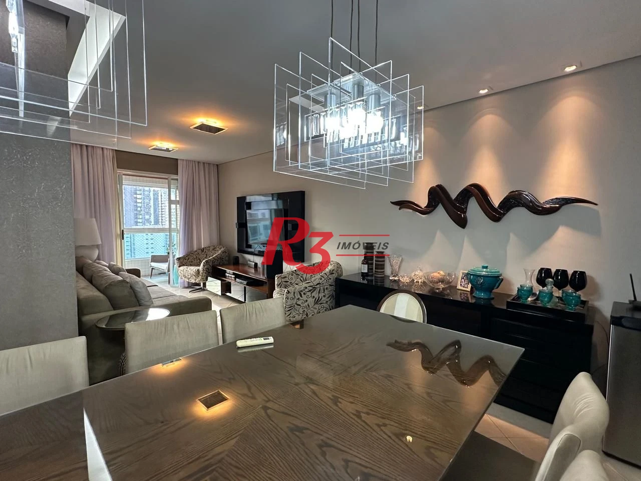 Apartamento com 3 dormitórios à venda, 141 m² por R$ 1.750.000,00 - Gonzaga - Santos/SP