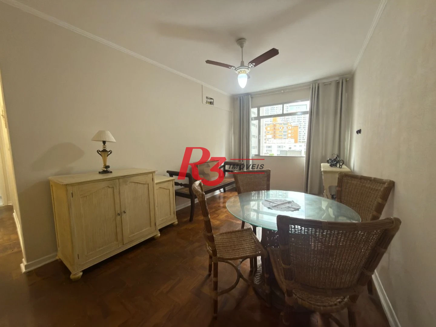 Apartamento com 1 dormitório para alugar, 69 m² por R$ 3.500,00/mês - Gonzaga - Santos/SP