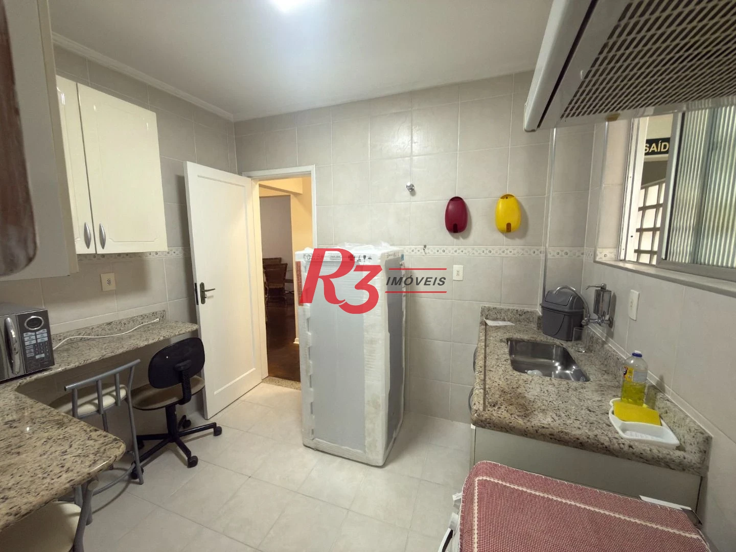 Apartamento com 1 dormitório para alugar, 69 m² por R$ 3.500,00/mês - Gonzaga - Santos/SP