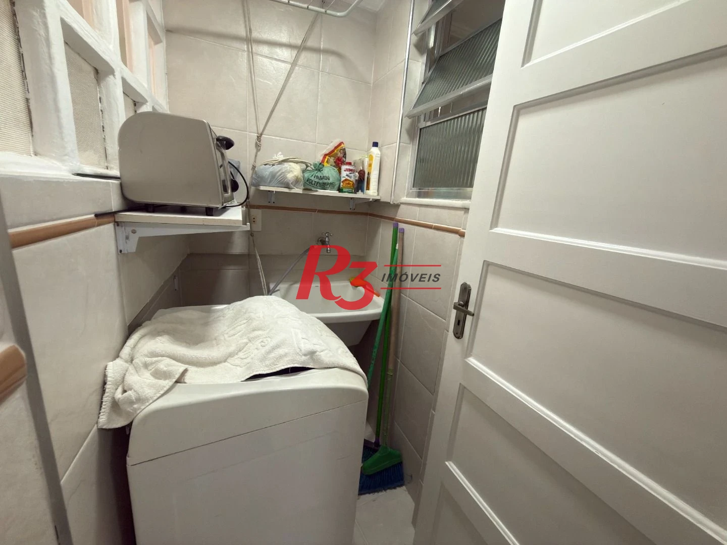 Apartamento com 1 dormitório para alugar, 69 m² por R$ 3.500,00/mês - Gonzaga - Santos/SP
