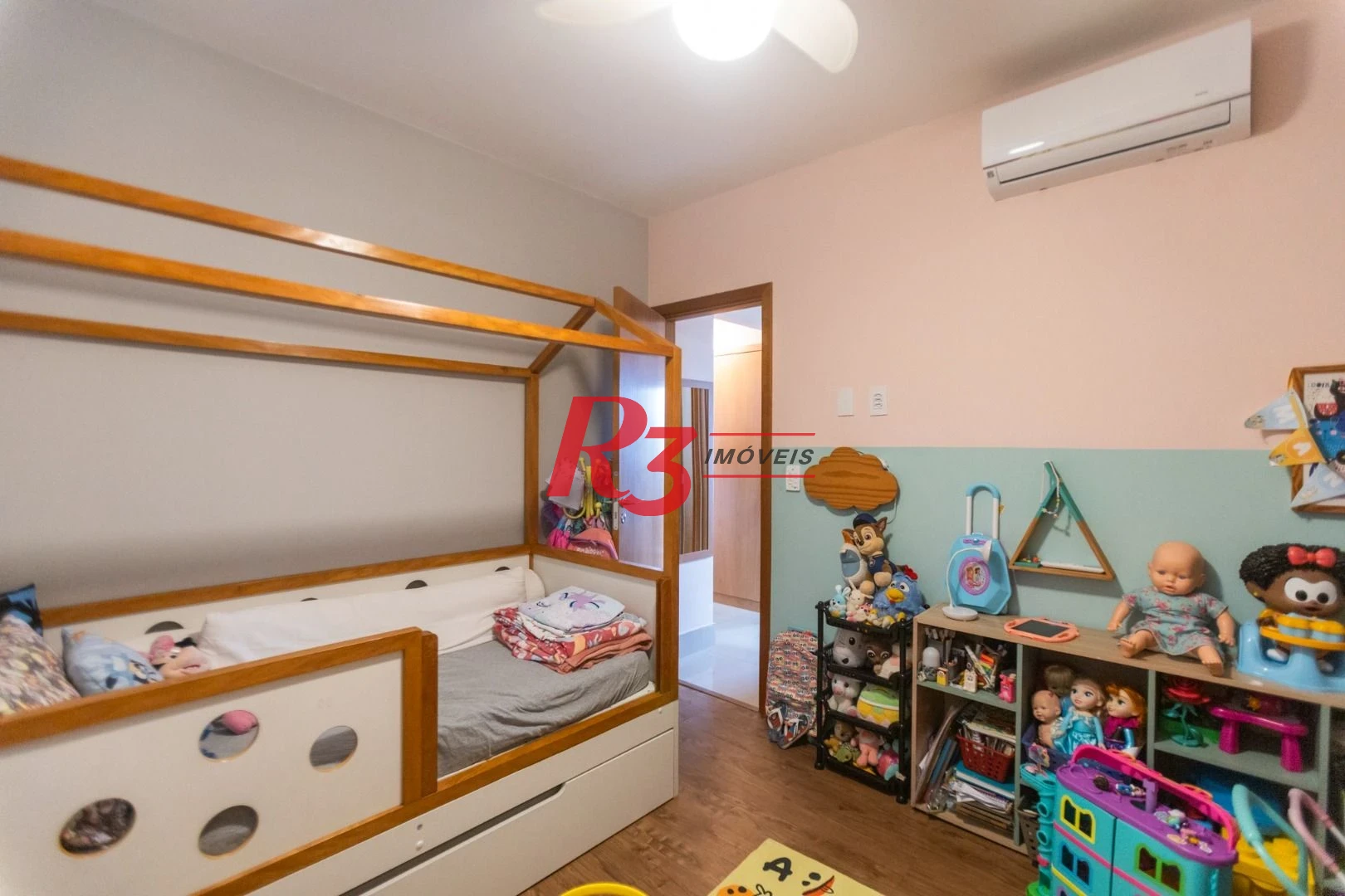 Apartamento com 3 dormitórios à venda, 104 m² por R$ 720.000,00 - Marapé - Santos/SP