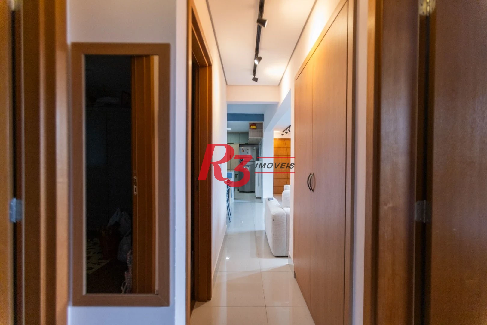 Apartamento com 3 dormitórios à venda, 104 m² por R$ 720.000,00 - Marapé - Santos/SP